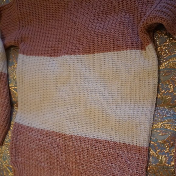 High-Low Sweater - Picture 3 of 3